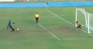 Un penalti de fútbol se hace viral, ¡tienes que verlo! Penalti de fútbol se hace viral